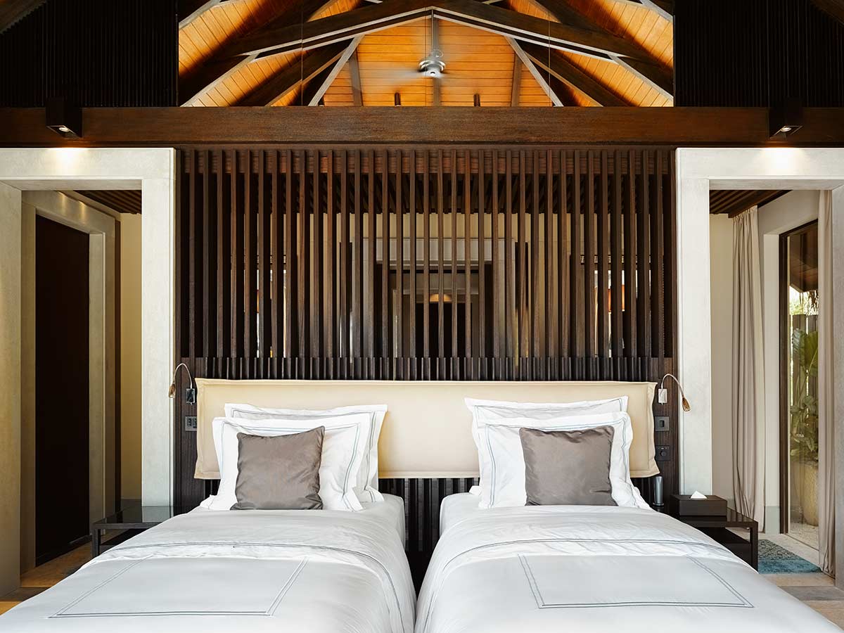 beach pool house bed