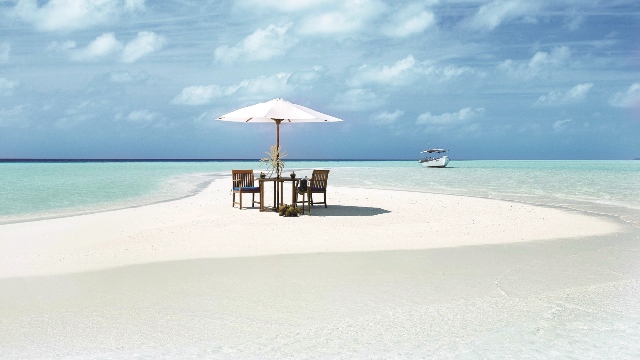 maldives sandbank proposal