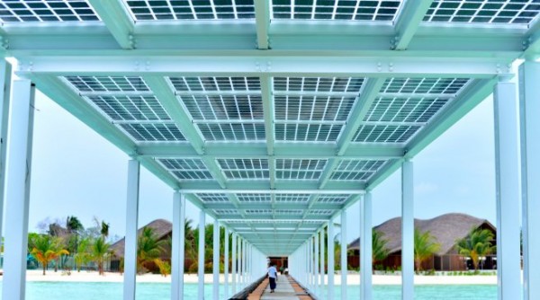 maldives island with solar energy