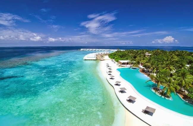 maldives resort holiday